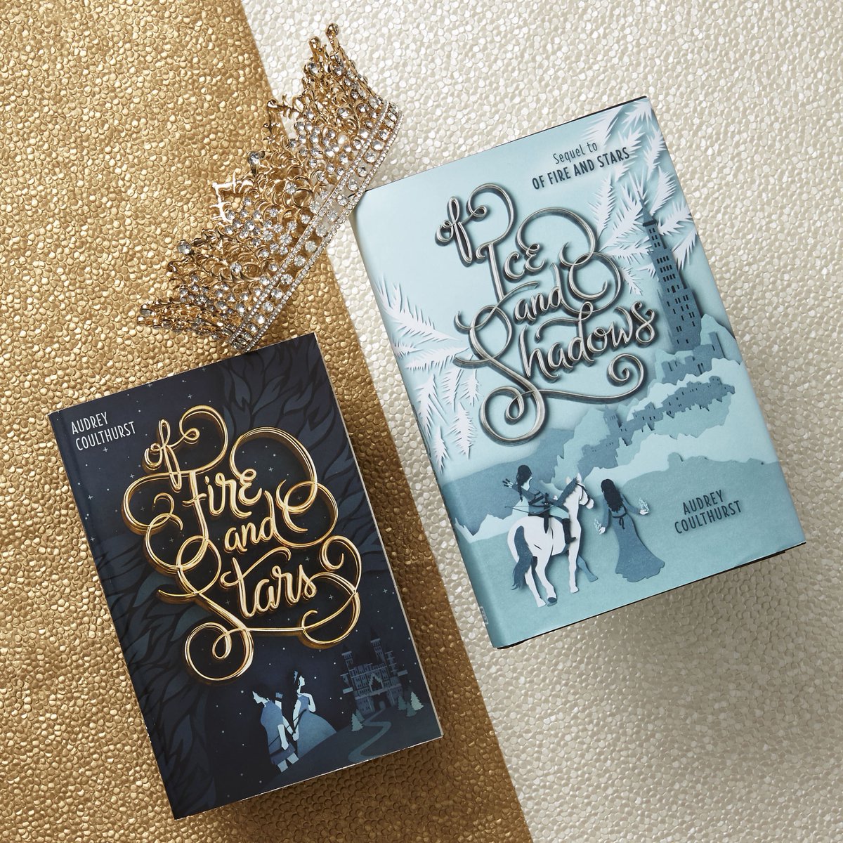 harperteen's tweet image. The long-awaited sequel to OF FIRE AND STARS is finally here! 

Pick up your copy of OF ICE AND SHADOWS by @audwrites today. ow.ly/L4oD50vwwQb