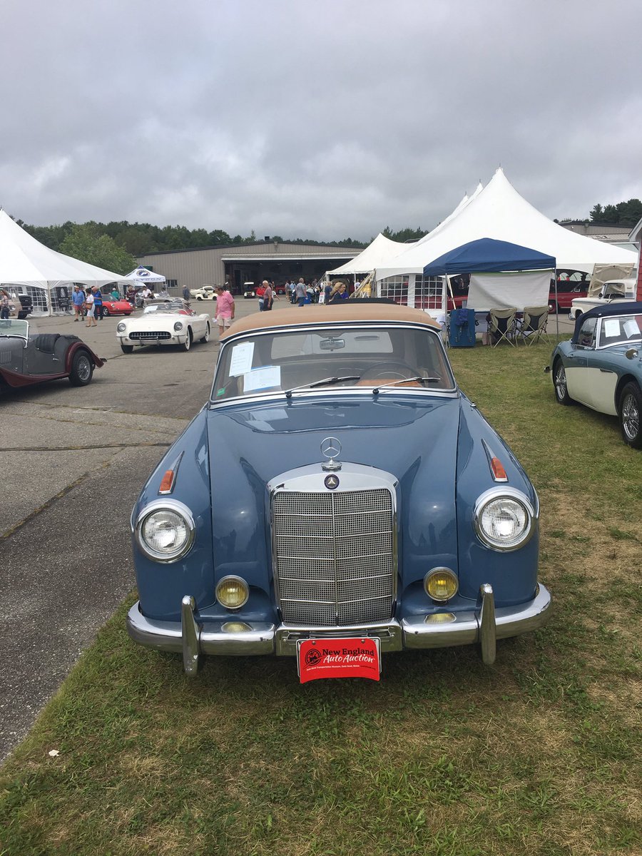 sarahesoltan's tweet photo. 1956 Mercedes-Benz 220s cabriolet #newenglandautoauction https://t.co/G110gzT9ou