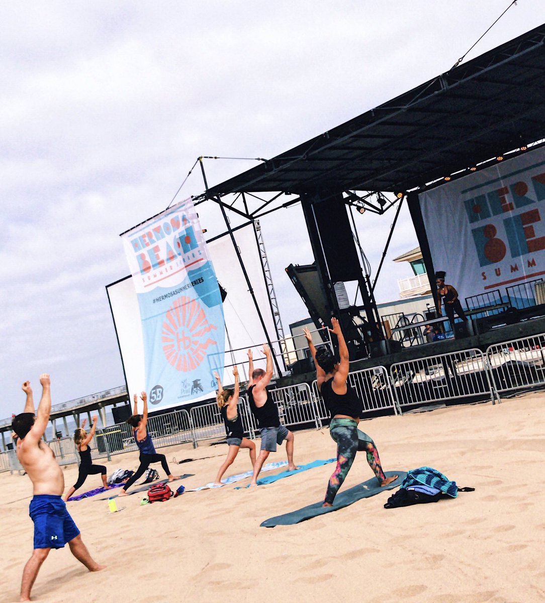 hbsummerseries's tweet photo. The sun is shining and the day is just getting started 🤙🏻☀️ 
.
.
#HermosaBeach #HermosaSummerSeries #HermosaBeachPier #HermosaCA https://t.co/gHLJCew7Vc