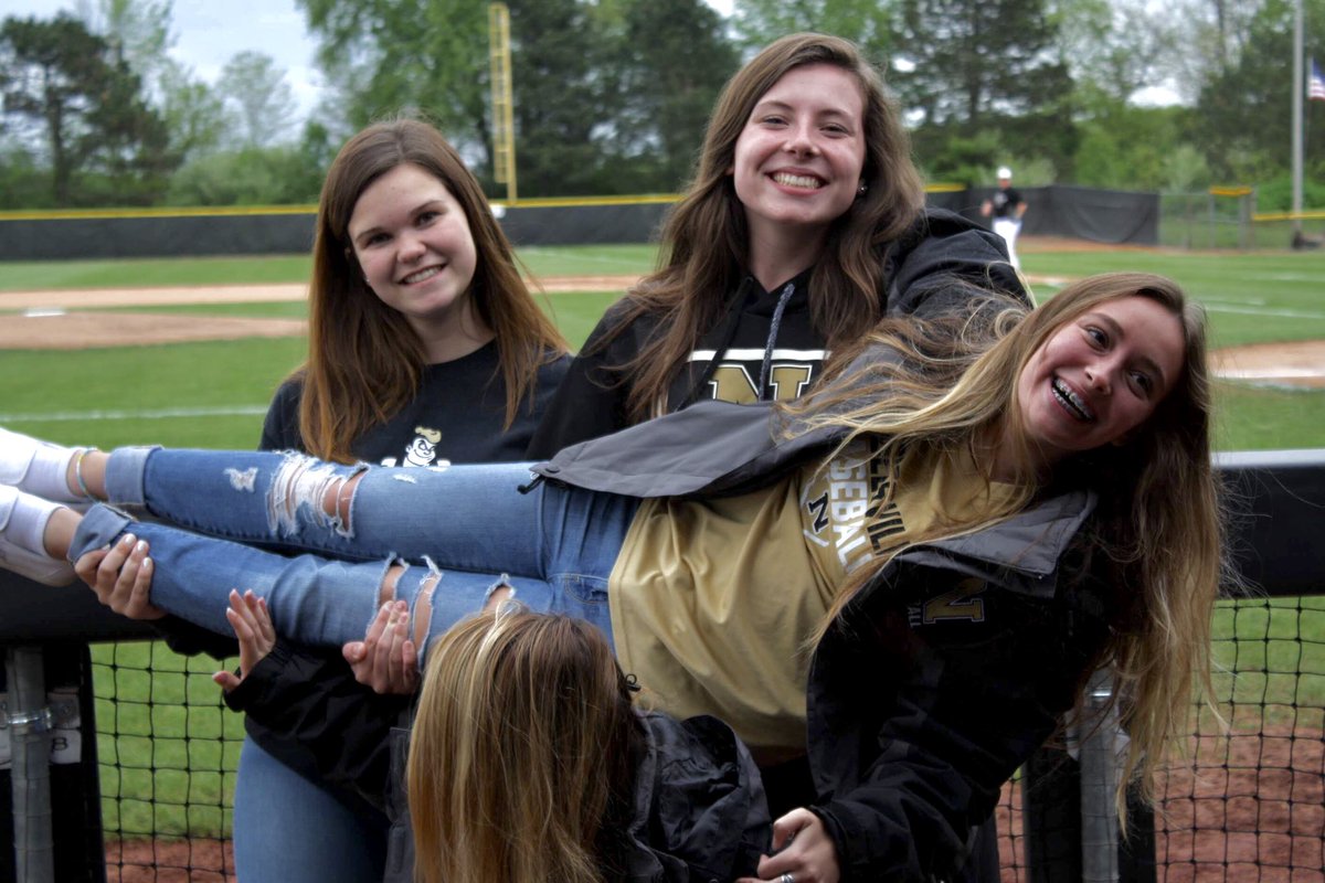 millermanagers's tweet photo. happy birthday to senior manager @MannsSavannah hope you have an amazing day!! #millermanagers https://t.co/S8VRxKmznt