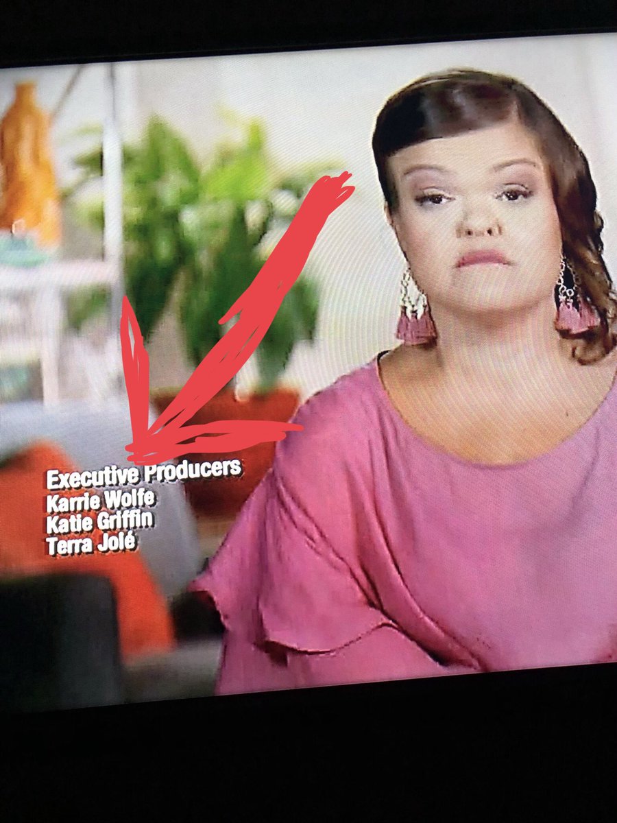JGnoffo's tweet photo. @EarBuggin Hey you want to know the true source of @lilchristyrocks bitterness toward @TerraJole ? It has nothing to do with Terra making a toast. Sober people make toasts too,any idiot knows that. It's ALL because Terra is EP and Christy isn't. #andneverwillbe #fuckchristy #littlewomenla https://t.co/eB8JWNMI5j