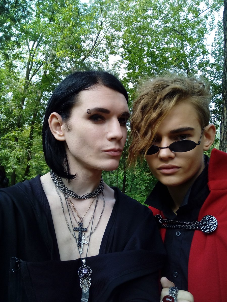 Markus_Jane_'s tweet photo. Маркус Джейн и Никита Турчин на поляне 20 сезона Битвы экстрасенсов 
#MarkusJane #N_Turchin #Экстрасенсы #Магия #Magic #TV #Extrasence #parapsihologie #Artist #Stars https://t.co/pgAYDmxW4C