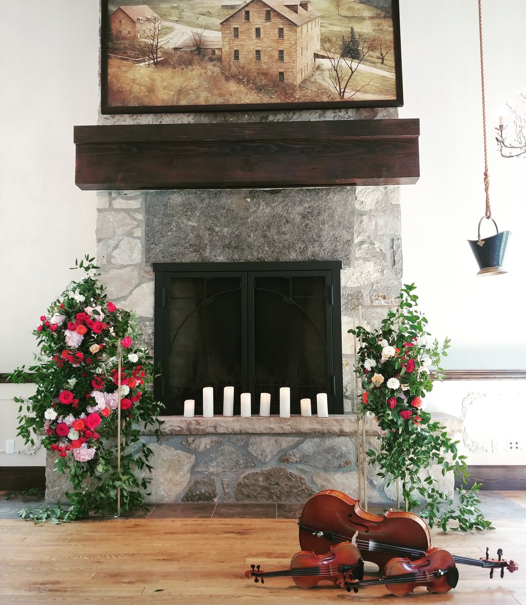 BelCantoStrings's tweet photo. Our String Trio is @Ancaster_Mill today for a wedding ceremony. ❤
Congrats to the newlyweds!
...
#hamontmusicscene #hamontmusic #hamarts #hamiltonwedding #hamiltonbride #ancastermill #Hamiltonweddings #hamontweddings https://t.co/ehbmE2Cqux