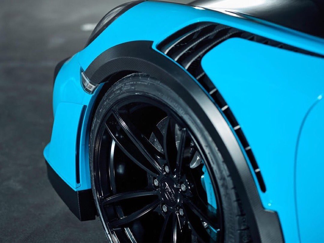 Porsche911UK's tweet photo. The #TechArtPorsche #GTstreetR with #710hp this tuned #991Turbo is more powerful than the #991GT2RS
#nosubstitute #Porsche911uk #911uk #911991 #PorscheTechArt 👍🏻 one for @neun11er 😎 https://t.co/Yu2hzWg1Pu
