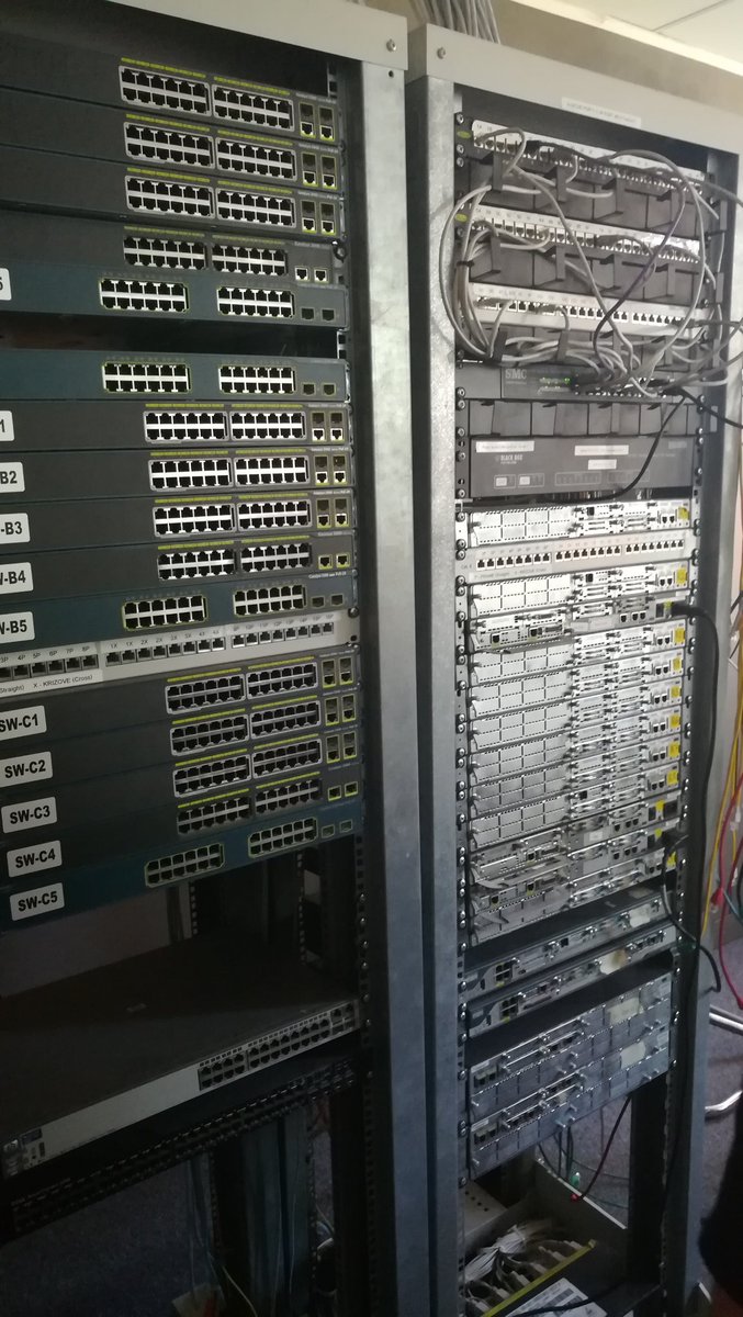Qui veut passer le CCNA au #snt19 et s'entrainer sur les switches de Y-net ?
