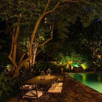 The clients love the illumination of their courtyard. “Absolutely beautiful “  #showfieldde #sussexcounty #lewesdelaware #rehobothbeach #rehobothbeachde #greenvillede #middletownde #doverde #miltondelaware #deweybeach #delaware #fenwickisland #bethanybea… ift.tt/2Hcm1bb