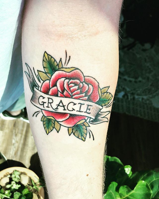 AlexTCarter's tweet photo. I may have a slight addiction to flower tattoos...and my wife 😋 #tattoo https://t.co/tqCueIZHn5 https://t.co/Oef5FCfSwB