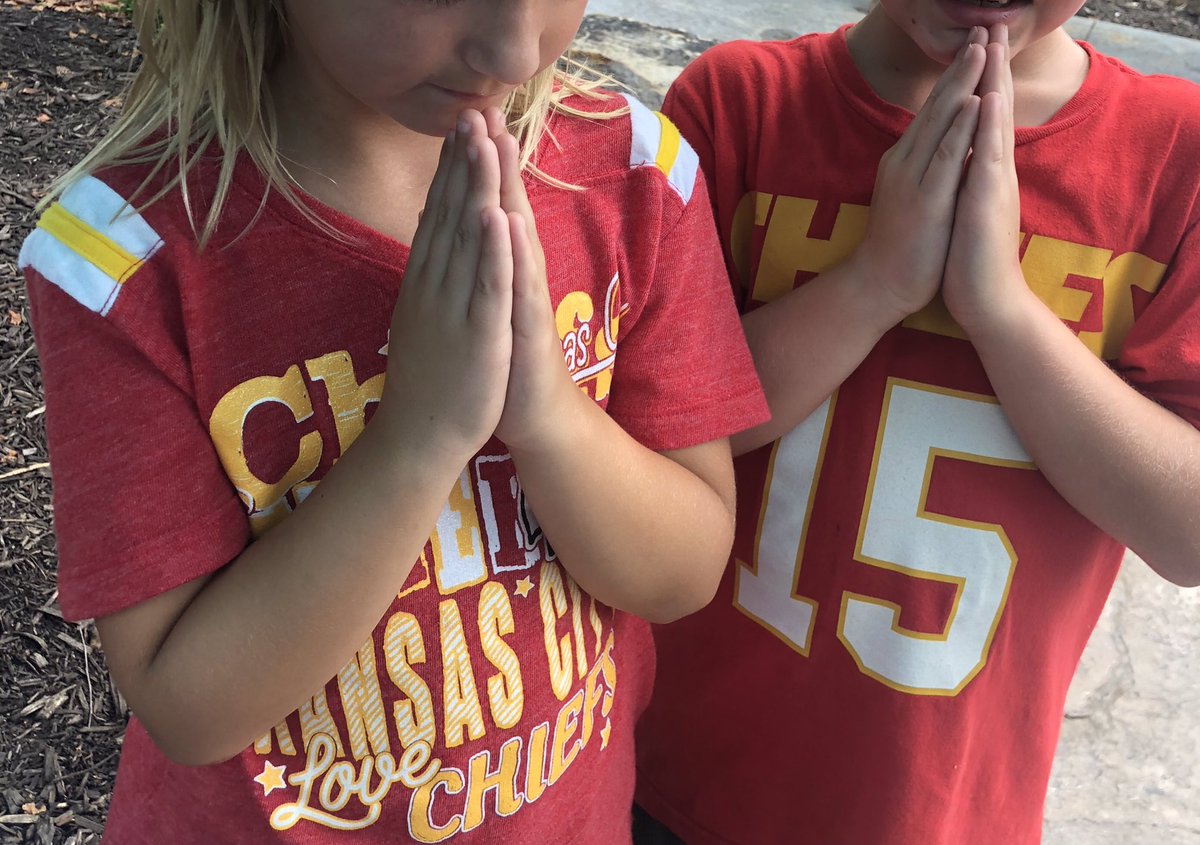 KFowler1127's tweet photo. @jajones83 #JJStrong #SprintFamily 💛🙏🏼 https://t.co/kKGdBnX7ac