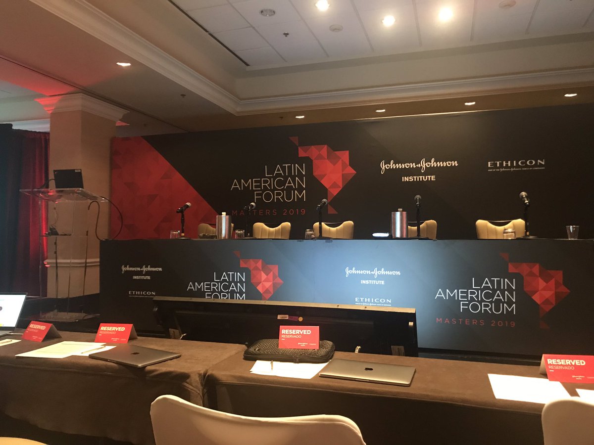draivs's tweet photo. #beyondtheprocedure #LAFMASTERS2019 Foro Latino Americano MASTERS 2019 #colorectalsurgery @juanreyesmd @R_Perez_MD @NicoRotholtz @Ethicon Chairman: Sergio Araujo 🇦🇷🇨🇿🇰🇷🇲🇽🇧🇷🇪🇨🇳🇱, Dr Tsuyoshi Konishi, Dr Pieter Tanis https://t.co/fxkUMWFUNs