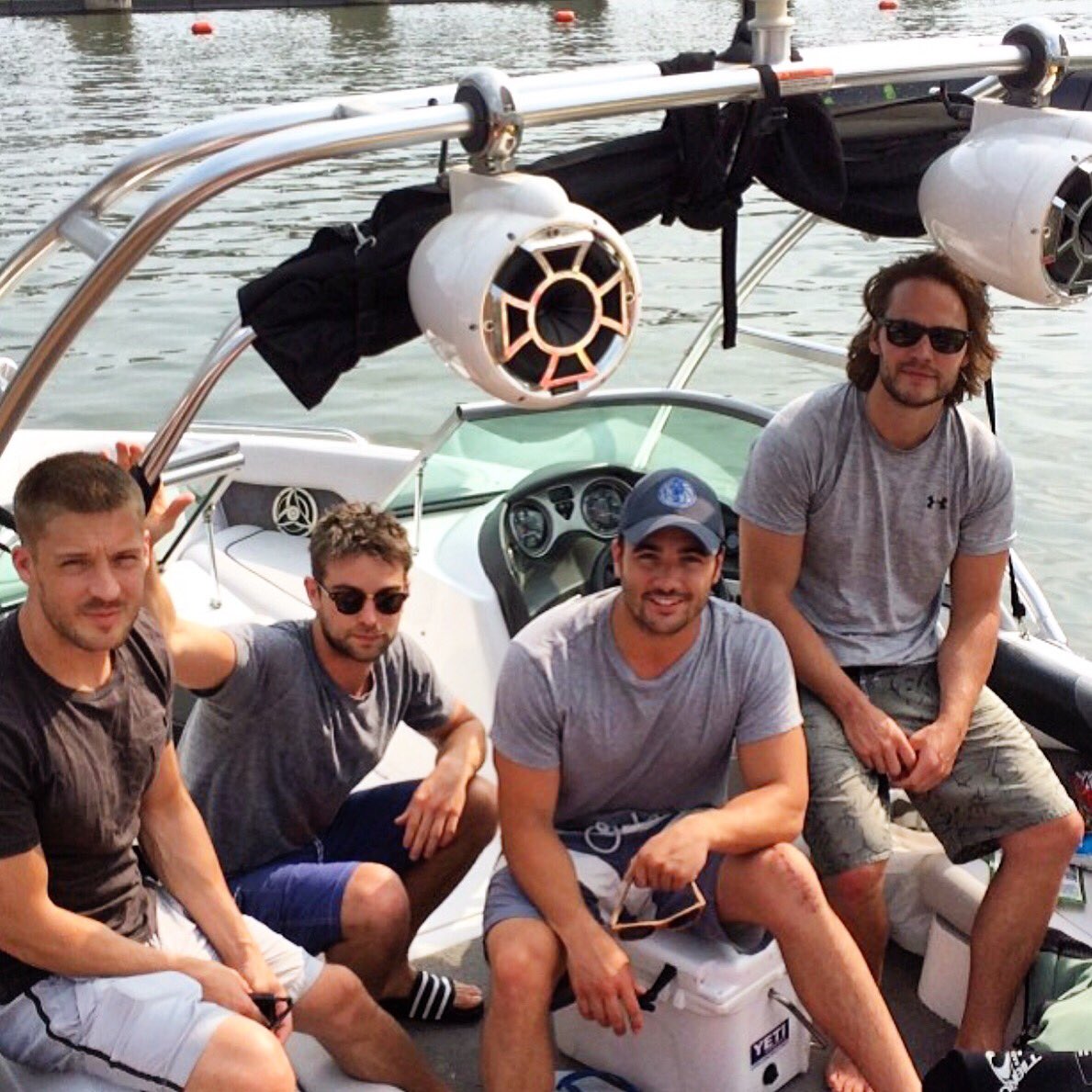 Taylor, Chace Crawford and friends on Lake Austin (July, 2014). #throwback #weekendvibes #taylorkitsch #chacecrawford #atx #lakeaustin #austin #texasforever