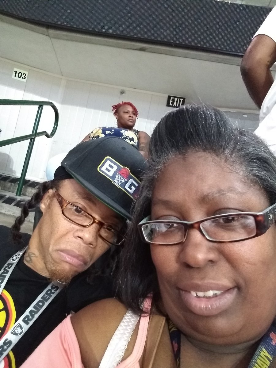 AndreaForeman71's tweet photo. Year 3! #Big3 https://t.co/jYhTMrTEim