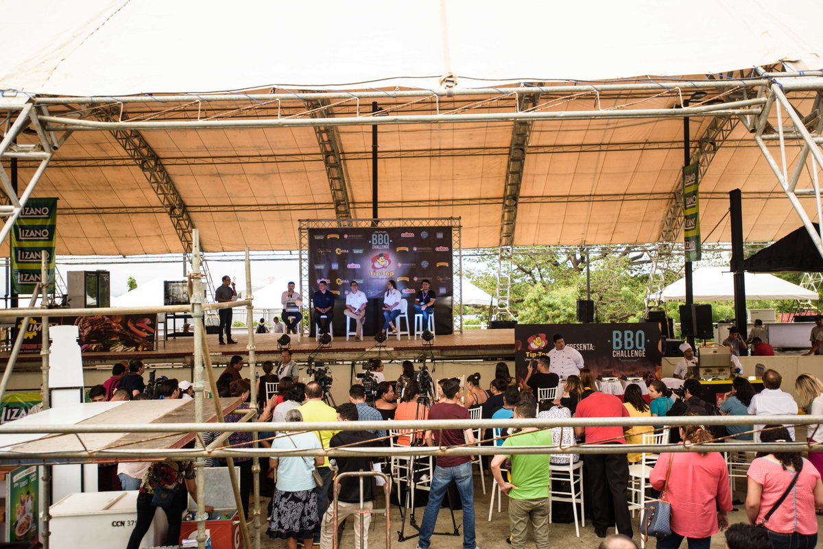 MetrocentroNic's tweet photo. El día de ayer disfrutamos de una conferencia del grandioso evento BBQ CHALLENGE. Estamos a pocos minutos de dar inicio a una tarde muy especial, llena de sabor, música en vivo y mucho más. 🙌 https://t.co/Aef2iv7d5r