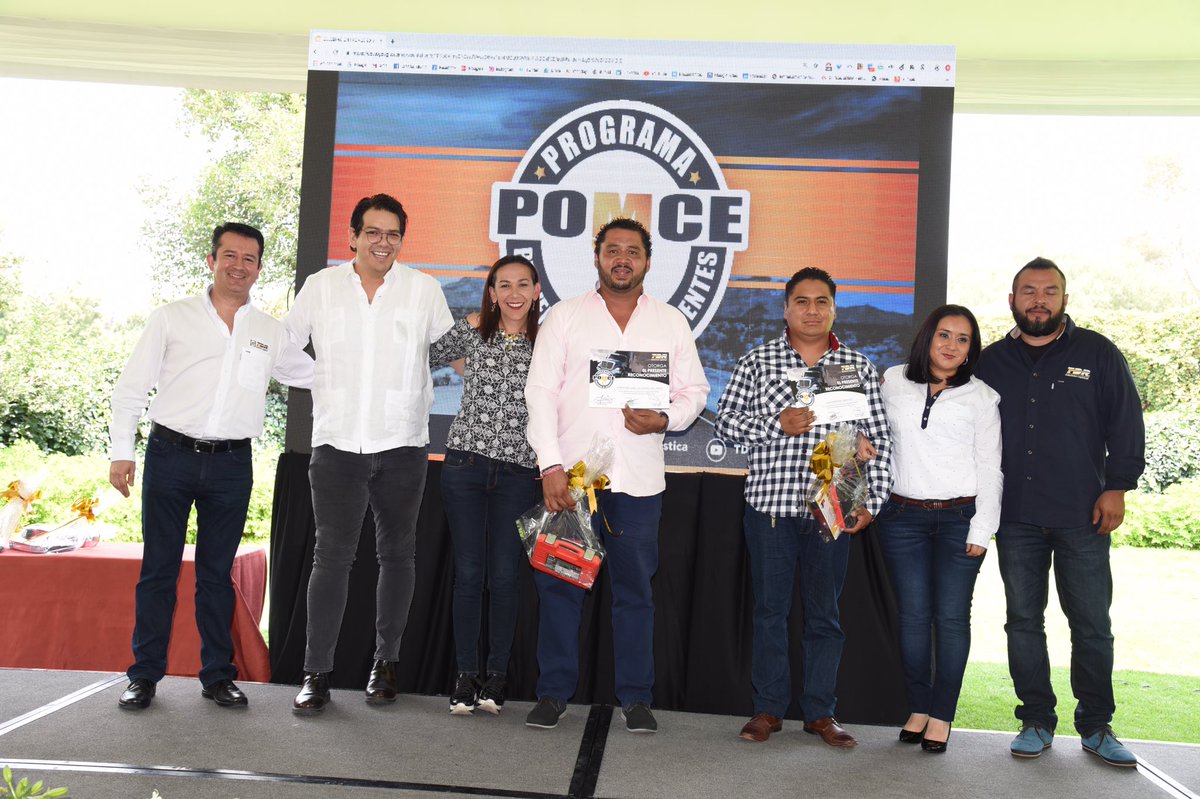 MagazzineTransp's tweet photo. @tdr_logistica distingue a sus mejores #operadores, ejes prioritarios de la empresa, por su amplio desempeño en #SeguridadVial. #POMCE @mabresg @carlos_bres #MAGAZZINEDELTRANSPORTE https://t.co/t77hkcijcb