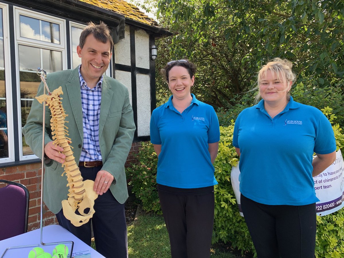 JohnGlenUK's tweet photo. Good to see many friends at Woodford Valley’s Garden Club Produce show - congratulations to all the prize winners - thanks to the sponsors and for explaining what happens when my back fails me! ⁦@afonhouse⁩ https://t.co/rhwXVufJLG