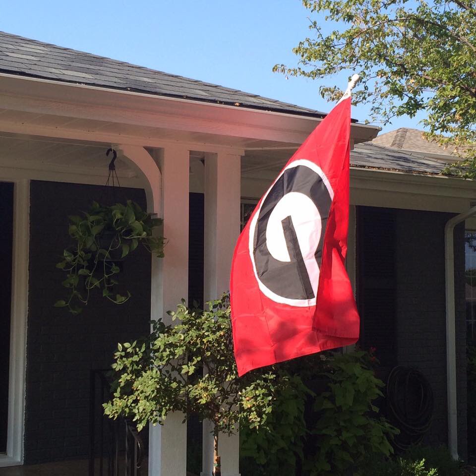 JoshKivett's tweet photo. We may be behind enemy lines, but those #UGA colors are proudly flying in Nichols Hills, America! Two weeks to kickoff! #GoDawgs #CommitToTheG #DawgsOnTop #SECvsTheWorld https://t.co/c2Av1BaHrb