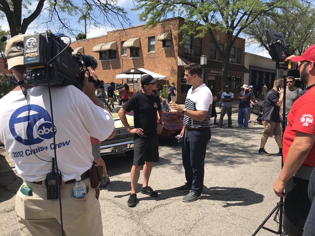 We think he has a future in TV 🤣: <a href="/davekindigit/">Dave Kindig</a>, host of #BitchinRides, doing an interview w/ <a href="/BradGalli/">Brad Galli</a> at the #WoodwardDreamCruise. Watch it at 7pm tonight on <a href="/wxyzdetroit/">WXYZ Detroit</a>! <a href="/AkzoNobel_AACNA/">AkzoNobel Refinish</a> <a href="/Kindigitdesigns/">Kindig-it Design</a>