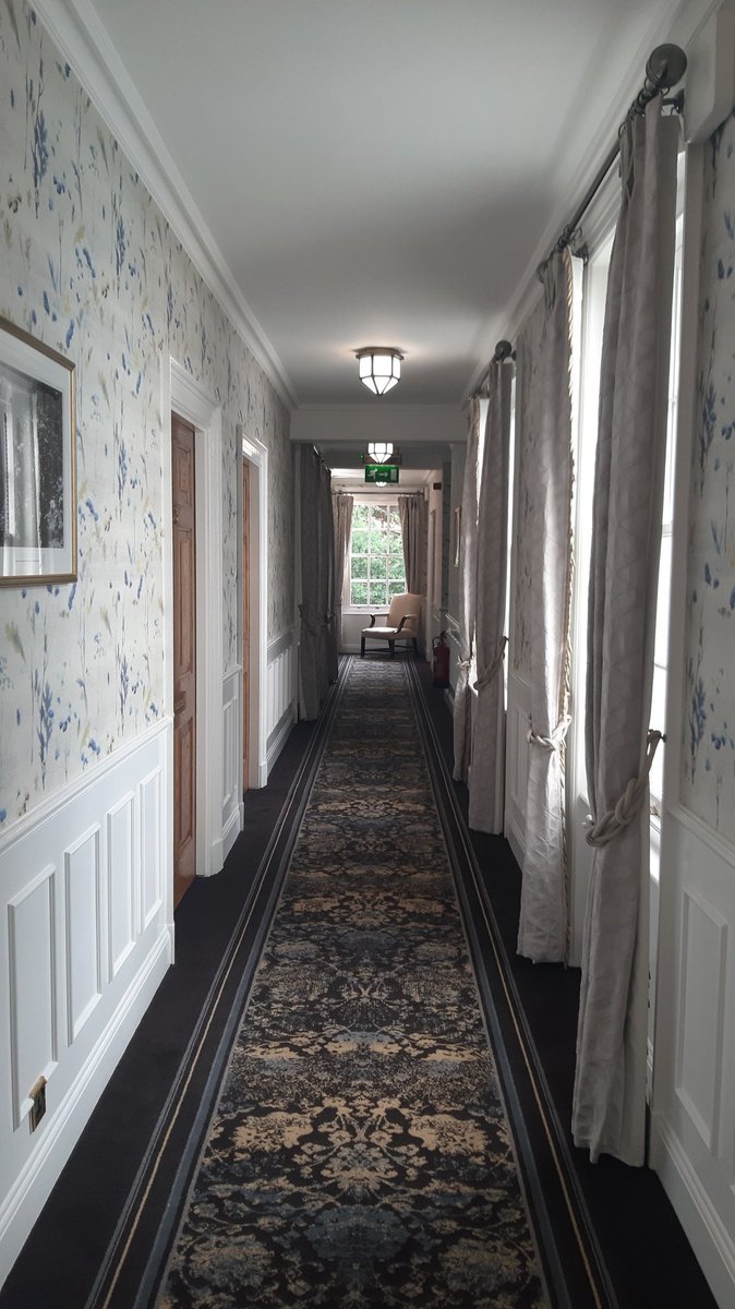 8twinge's tweet photo. #HecticFortnight Day 15 
Wedding 3

Omg Lads! Poshest hotel yet https://t.co/ge7Dd2sPvp