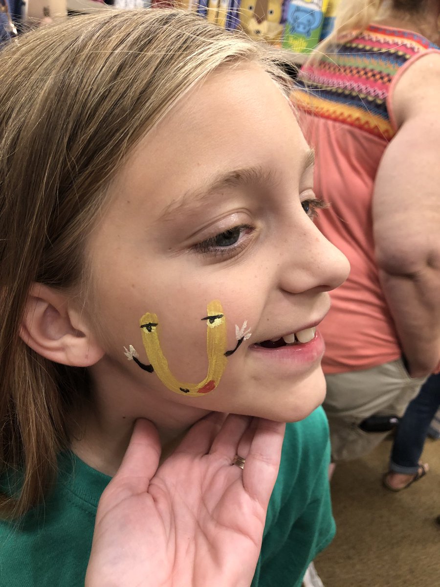 stockerkathlee1's tweet photo. Congratulations to my talented sister in law, Shannon Stocker, on the release of her first children’s book! @JCPSKY she has several school visits already booked, so don’t wait! Reach out now if you’d like a local author to come talk to your students! @iwriteforkidz https://t.co/n8fgDIwzc7