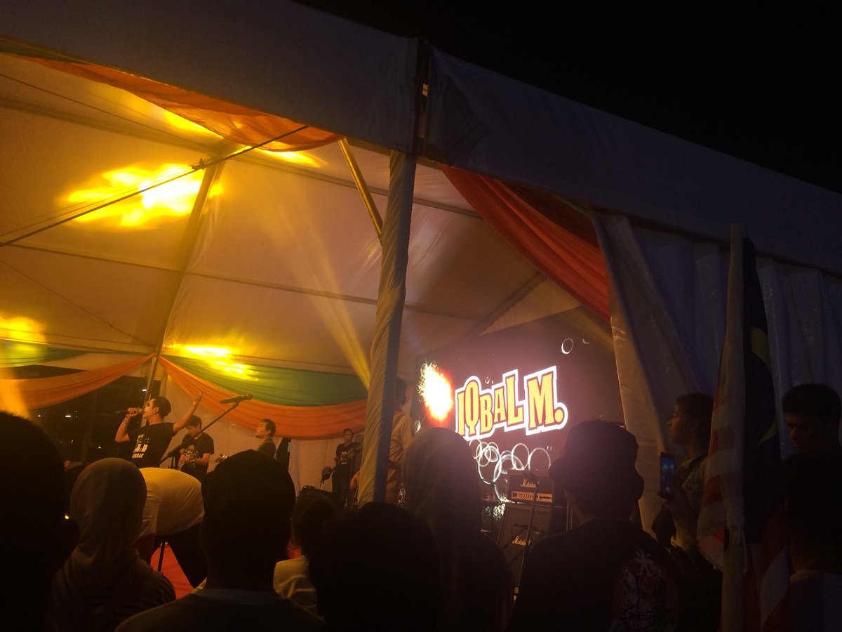<a href="/Leaism/">Moonchild</a> <a href="/dishband/">D   I   S   H</a> <a href="/IQBALMrasmi/">IQBAL M.</a> 

<a href="/Rantaiart/">RANTAI ART</a> 
#fam19