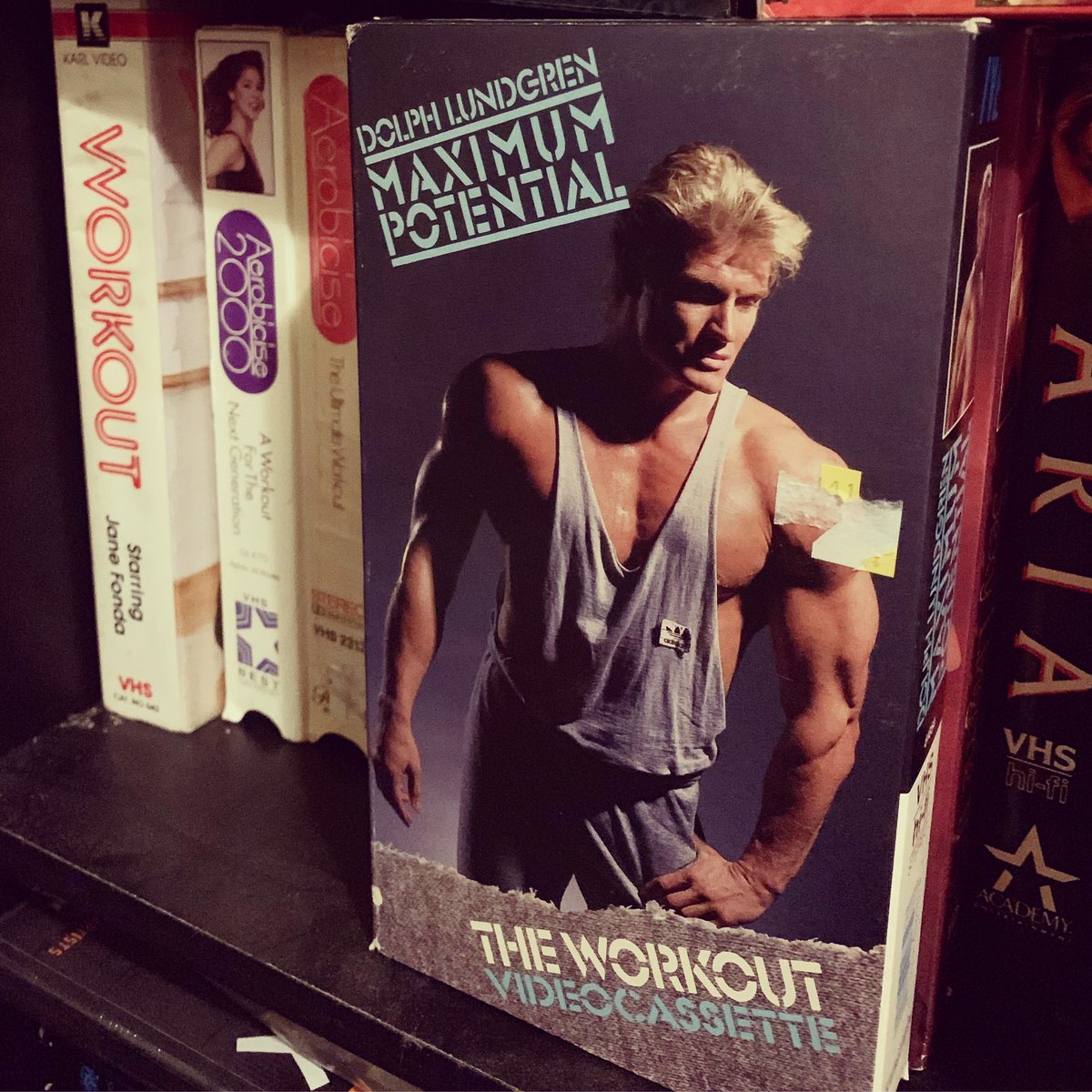 Time for Maximum Potential! I love how he talks about his favorite healthy foods❤️❤️❤️❤️ #80sworkoutvideo #workoutvideo #sexysaturday #vhs #dolphlundgren #dolphlundgrenworkout #maximumpotential