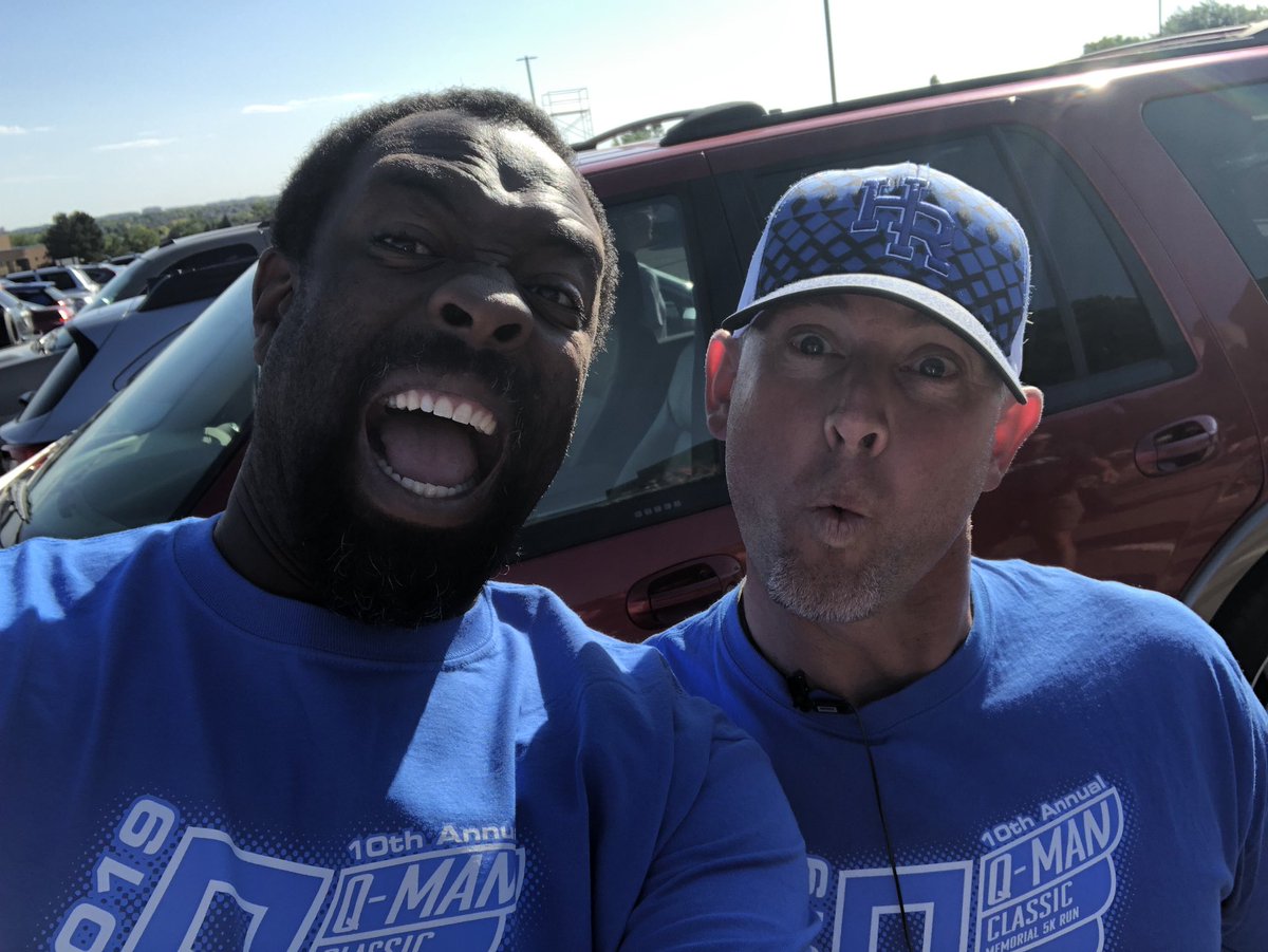 When @HRHSPage and <a href="/HRHSAthletic/">HRHS Athletic Director</a> partner up to run the Q-Man 5K! Great job <a href="/HRHSXC/">HRHS XC</a> #FalconProject #All-In