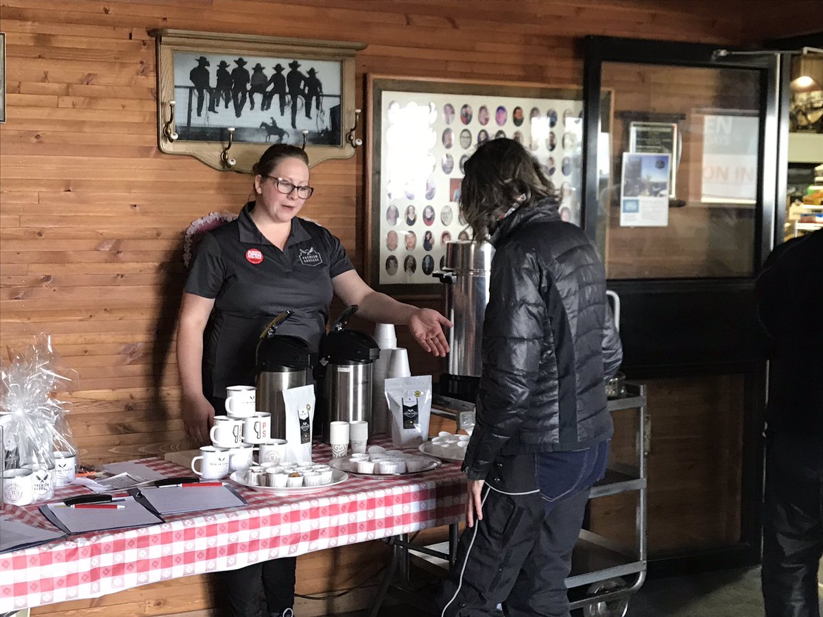 premiumsausage's tweet photo. Stop in today during our @OpenFarmDays event! #medhat #yxh #sevenpersons #bowisland #alberta https://t.co/GztBEi92i2