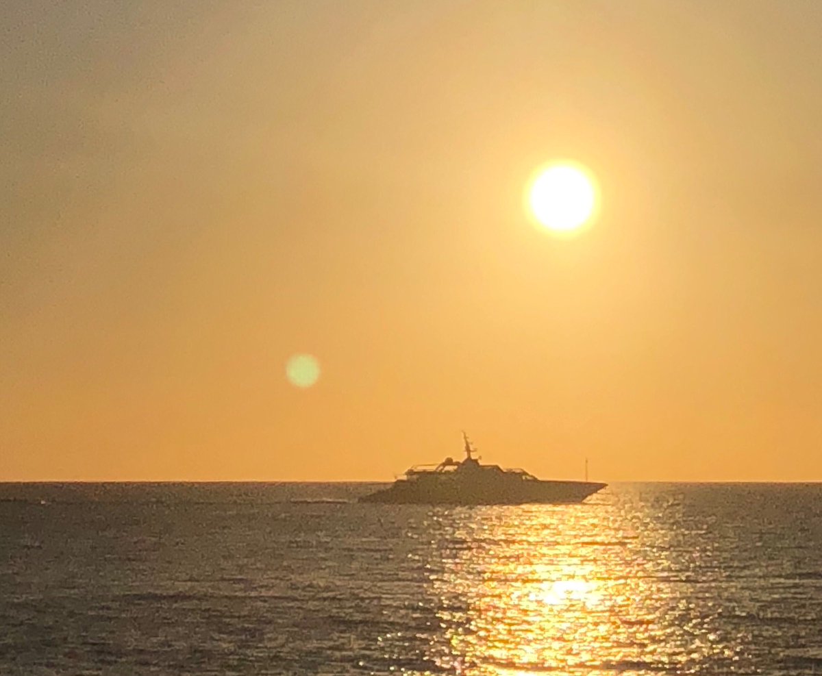 pinciene's tweet photo. Quick evening’s shots: Armani’s boat and calm Mediterranean sea :) Life is good !!! Enjoy it!!! https://t.co/3S6f9FQmPZ