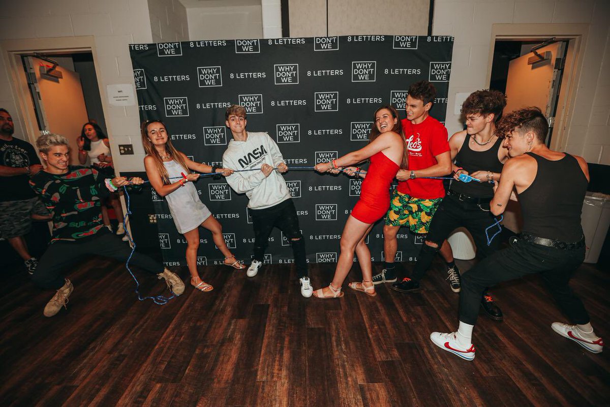 wdwboston's tweet photo. we had so much fun at the shows last week, can’t wait for the next Boston one 💗 https://t.co/vaCXZlNz8M