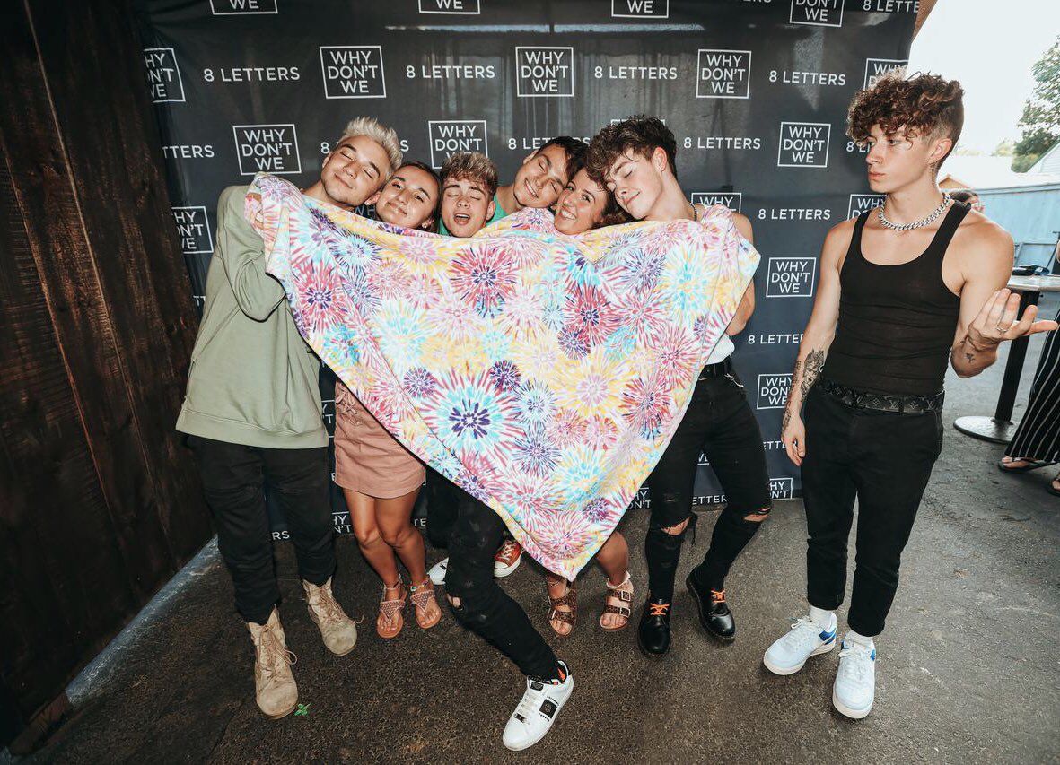 wdwboston's tweet photo. we had so much fun at the shows last week, can’t wait for the next Boston one 💗 https://t.co/vaCXZlNz8M