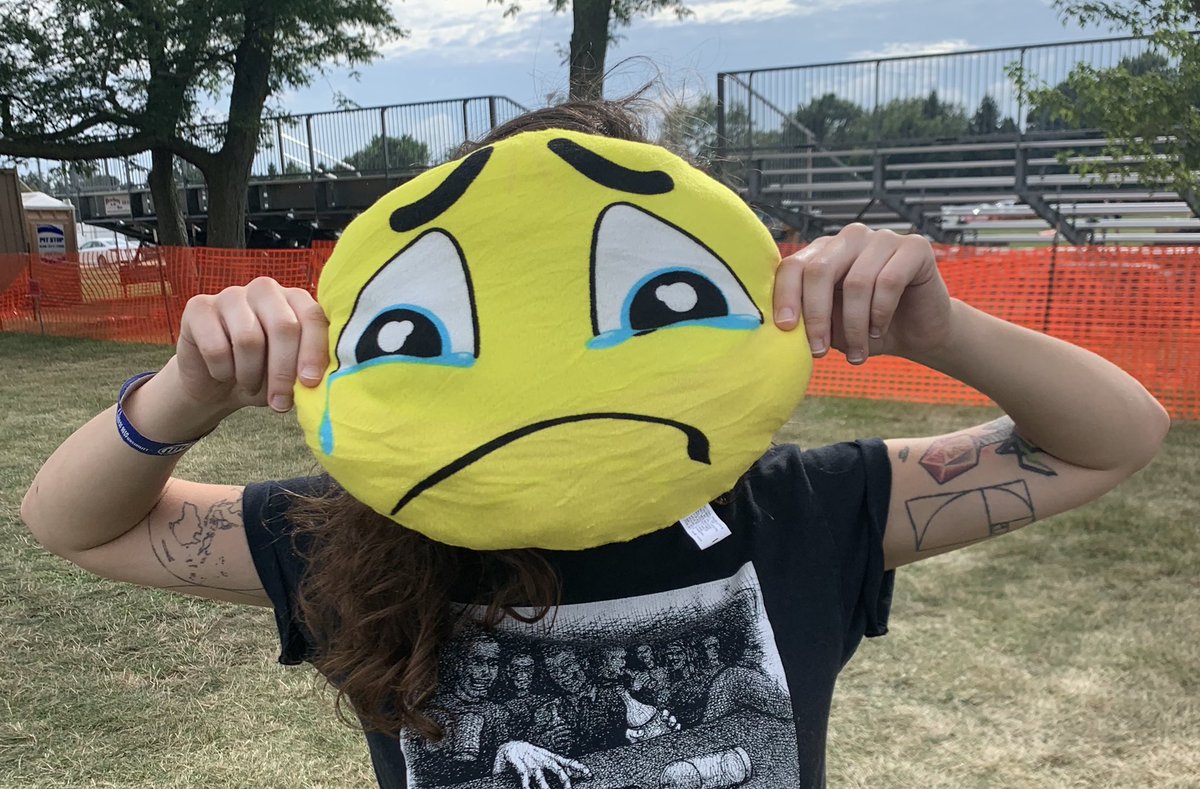 sincere engineer tweet media