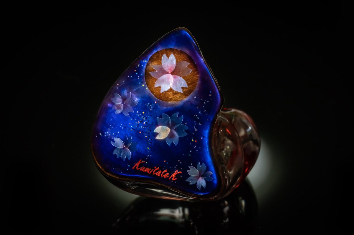 Materialresear1's tweet photo. 細かな修正してみた
寝る
#カスタムインイヤーモニター #CIEM #くみたてLab #KumitateLab #螺鈿 #raden #桜 https://t.co/dLeyhkthHM