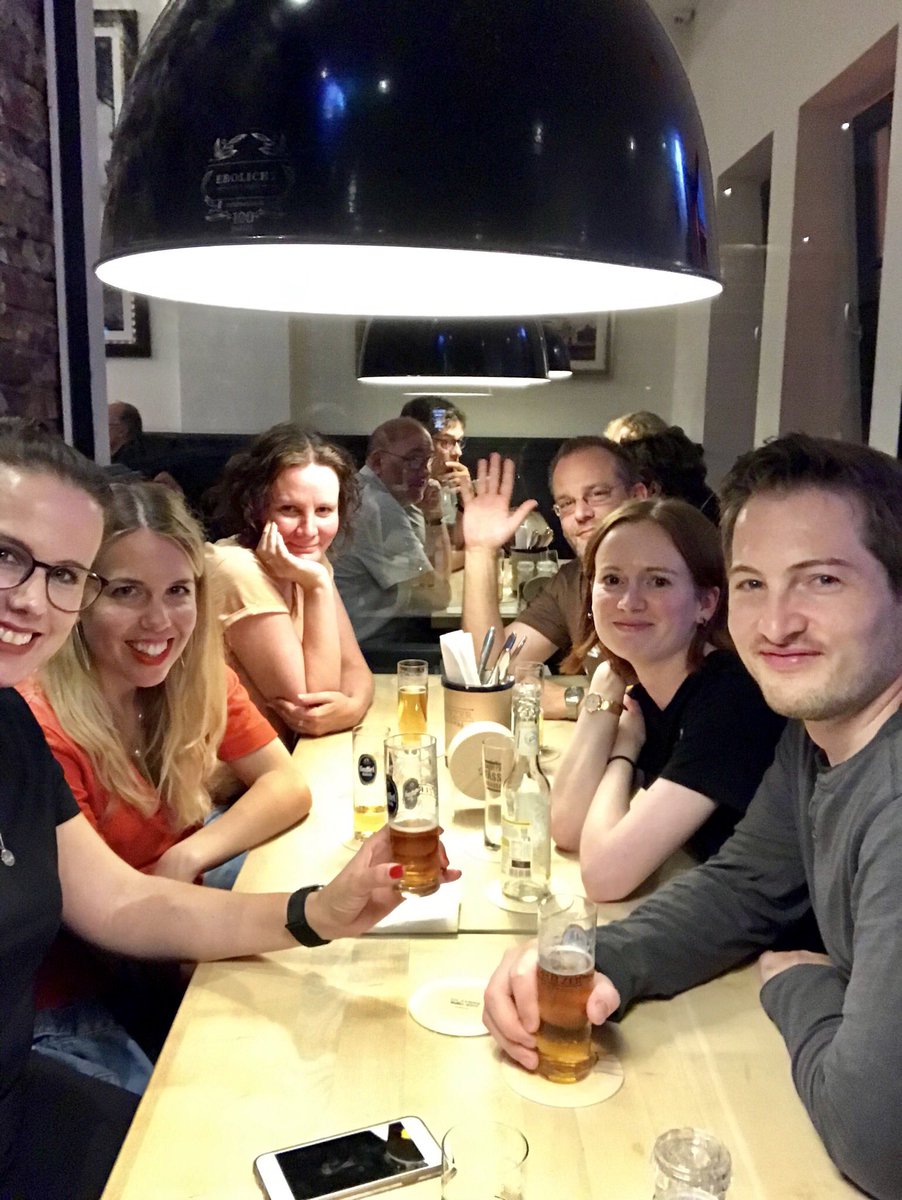 lucky_Steve's tweet photo. Schöne Grüße vom #RBKA 😃 Besonders an @OutZeitBlog @vielweib @chrissiebrungs und @beatriceanton 👋 https://t.co/W55dwiC0TQ