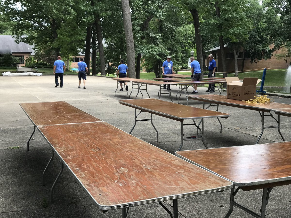 BethelIndiana's tweet photo. Thanks to our amazing maintenance team, the picnic setup is underway! ๐๐๐ #BethelWelcomeWeek https://t.co/QO6I7O1d6e