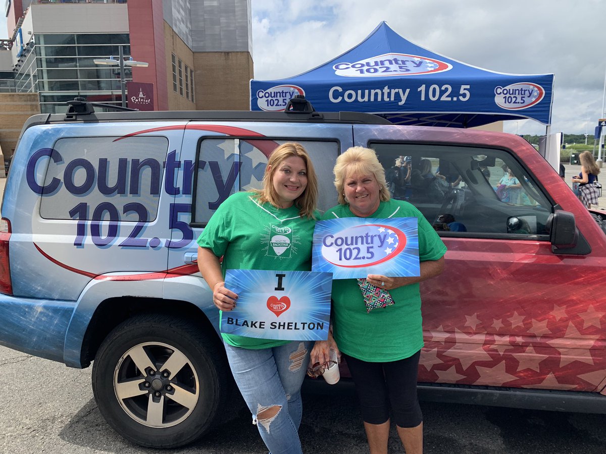 Country1025WKLB's tweet photo. Make sure youre wearing your #SendMeBackstage shirt! You never know when you could be spotted👀 https://t.co/Q895R1RIAx