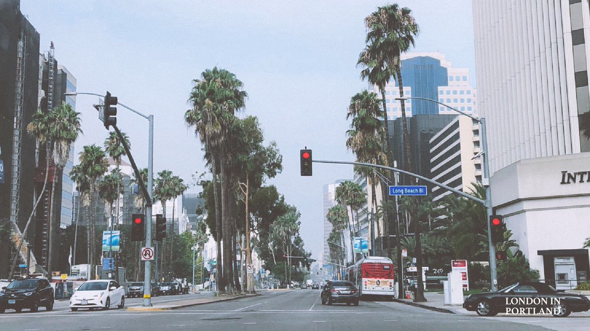LDNINPDX's tweet photo. Talking merchandise out here in Long Beach. #merch #clothing #longbeach #cali #ldninpdx https://t.co/EeTKqseuUU