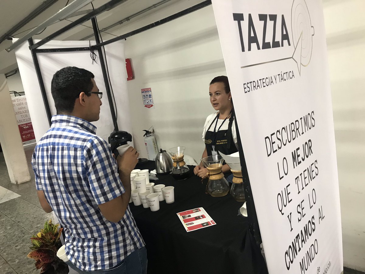 ardilaclaudia's tweet photo. El éxito siempre llegará cuando haces lo que amas y confías todo a Dios. #RutaPereiraConSaboraCafe #Pereira #FiestasdelaCosecha #Café #EnlaRutalosEsperamos Hasta el lunes estaremos dándole a Pereira el mejor café de Colombia https://t.co/SCSF6eDy1z