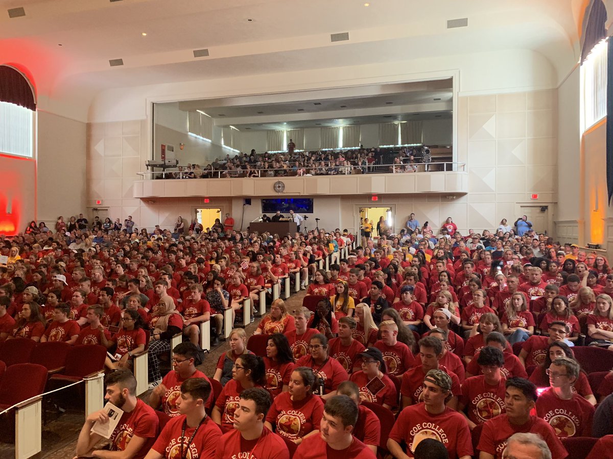 CoeCollege's tweet photo. Vice President for Enrollment, Julie Staker, welcomes the third largest class in Coe’s history. #CoeCollege2023 #OnceAKohawk #AlwaysAKohawk https://t.co/T6hj647zt1