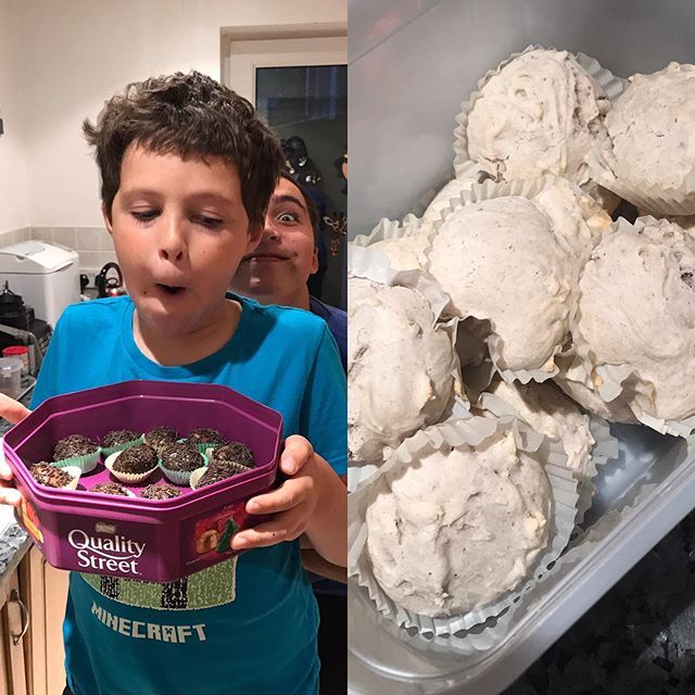glowstars's tweet photo. The boy wanted to do summer holiday baking club so we went with brigadeiro and vegan pão de queijo.
.
The pão de queijo recipe still needs work but it’s getting closer to where I want it to be.
.
All I can say is thank god for the product or this would b… https://t.co/bxHahRjhcg https://t.co/Jp5Cg4cCfU