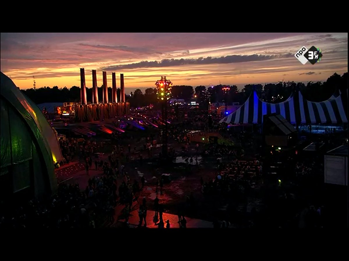 JanBerghoef's tweet photo. @3FM epic LOWLANDS https://t.co/GwGyU5jVkk