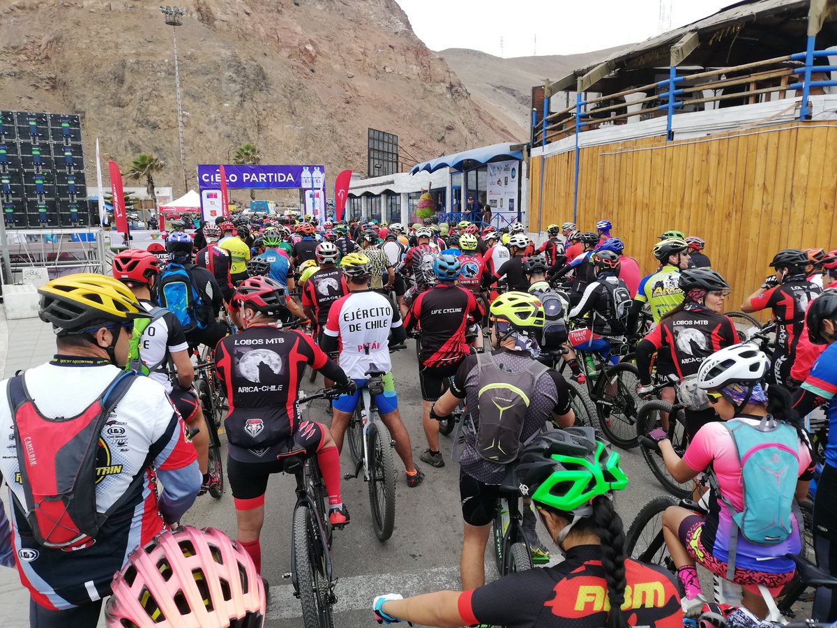 Pedalerocks's tweet photo. #pedalerocks presentes en #PuntaCutipa apoyando los grandes eventos deportivos de nuestra región #AricaTodoElAño #Arica Capital del deporte en Invierno #mountainbike #SportXV https://t.co/65ykHhrpKY