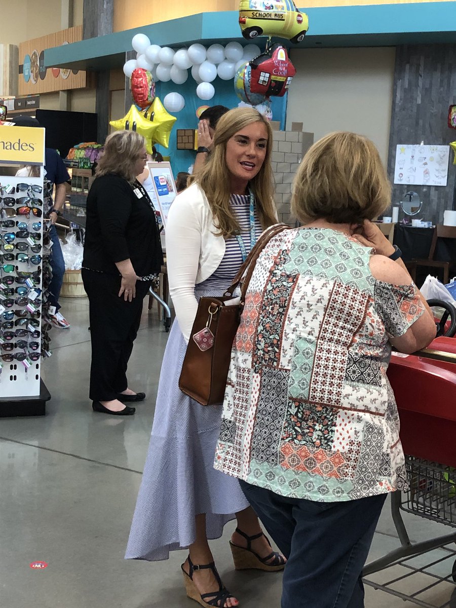 Meet Dr.Mcgowen today till 4pm at HEB at Champion Forest Dr. #kleinisd  #promise2purose