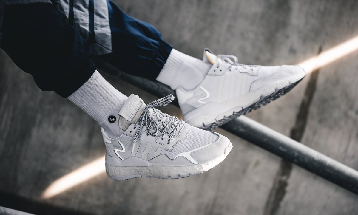 nite jogger triple white