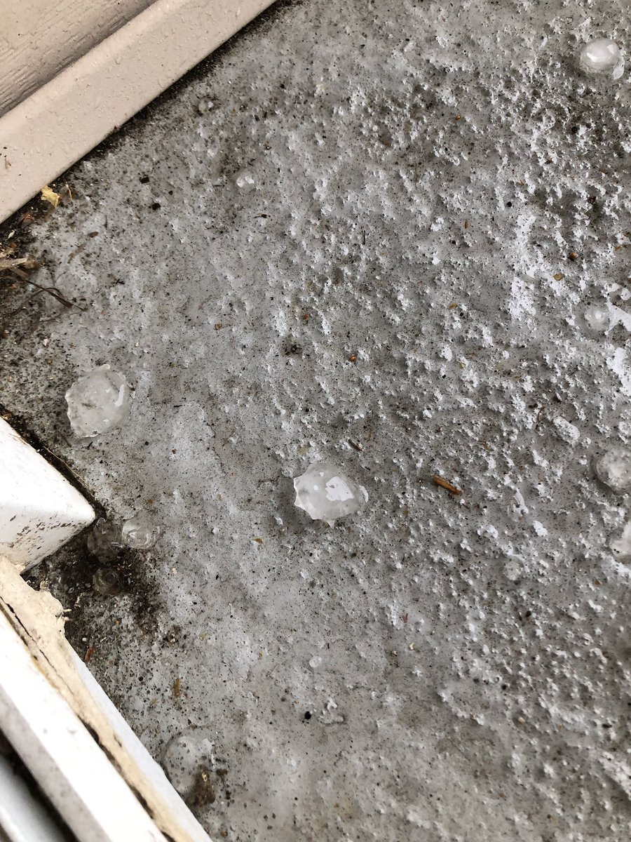 Kate9426's tweet photo. @ttasselWBAL @TonyPannWBAL @AvaWBAL more pictures of hail in Pasadena https://t.co/46t1RaD4vo