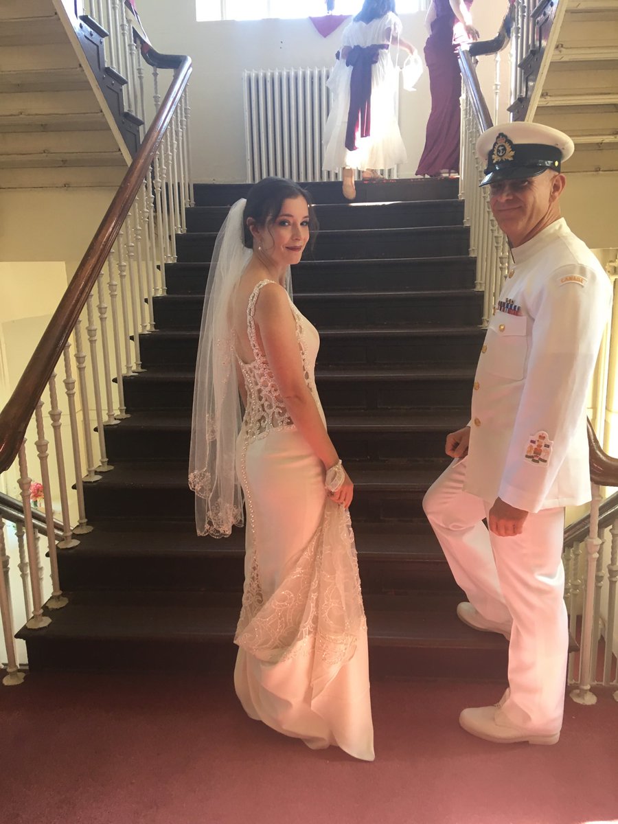 DalUClub's tweet photo. Before the deed. Our Kaleigh ! #dalhousieweddings#halifax#dalhousie#halifaxbrides https://t.co/u714FUxHF2