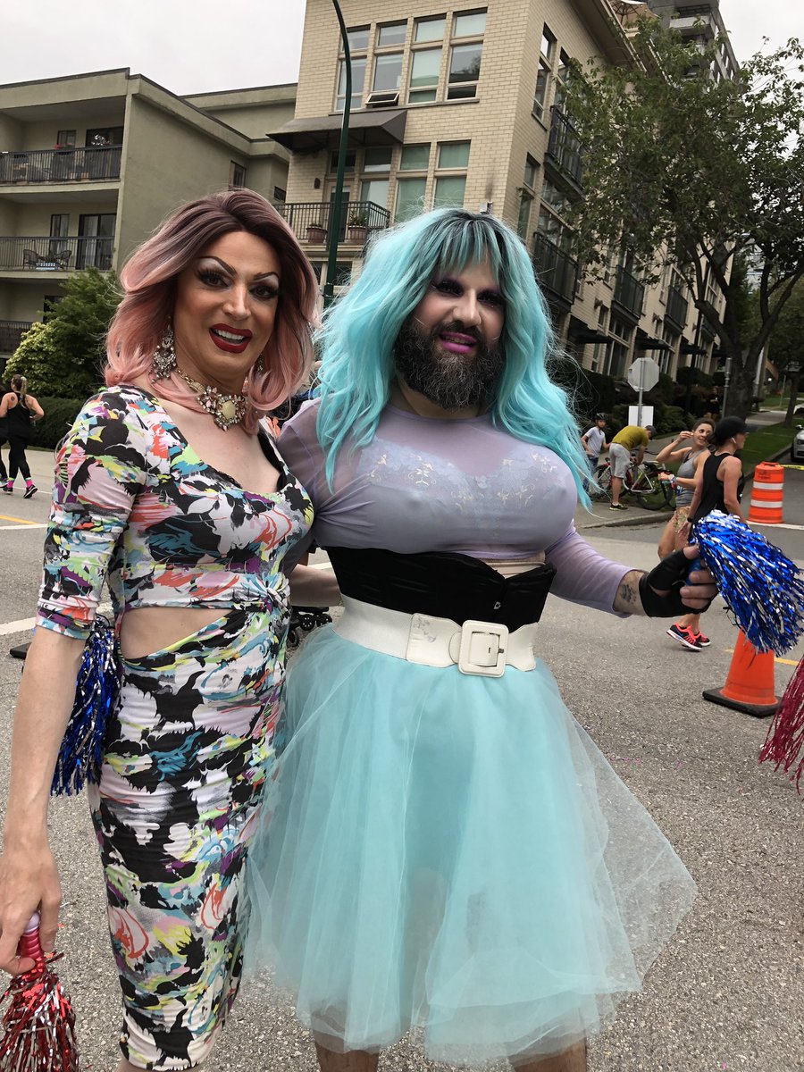 TheStephFlorian's tweet photo. Discover the sights and sounds of the @lululemon #community #seawheeze @NEWS1130 #onthebeat @SeaWheeze #Vancouver #Runyogaparty #SunsetFestival https://t.co/g5LMCrRPEW