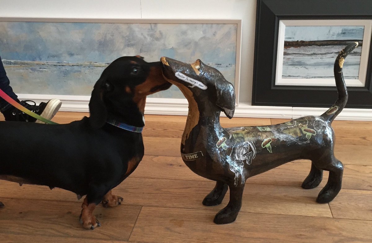 Velvet Easel Gallery tweet media