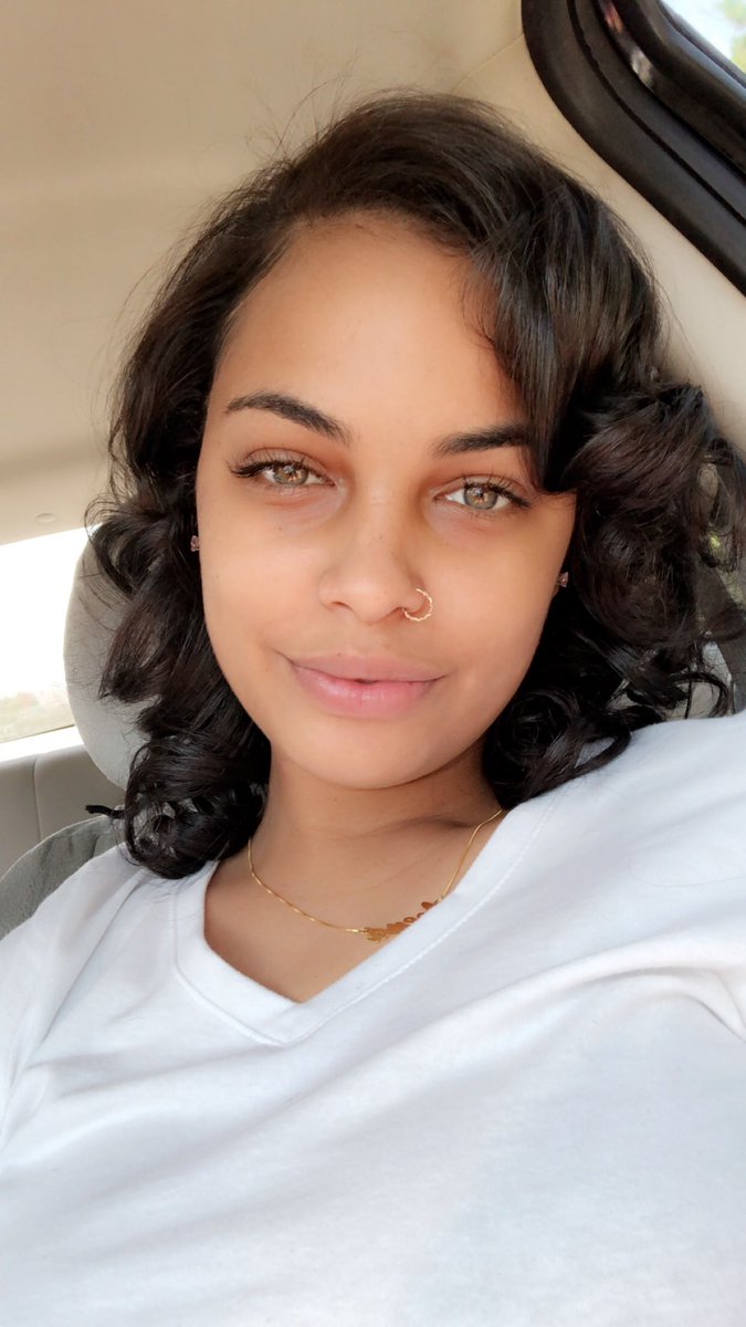 MixxedUpp_'s tweet photo. Look innocent af so I’ll play it off 😇 https://t.co/1ULAygvt8W