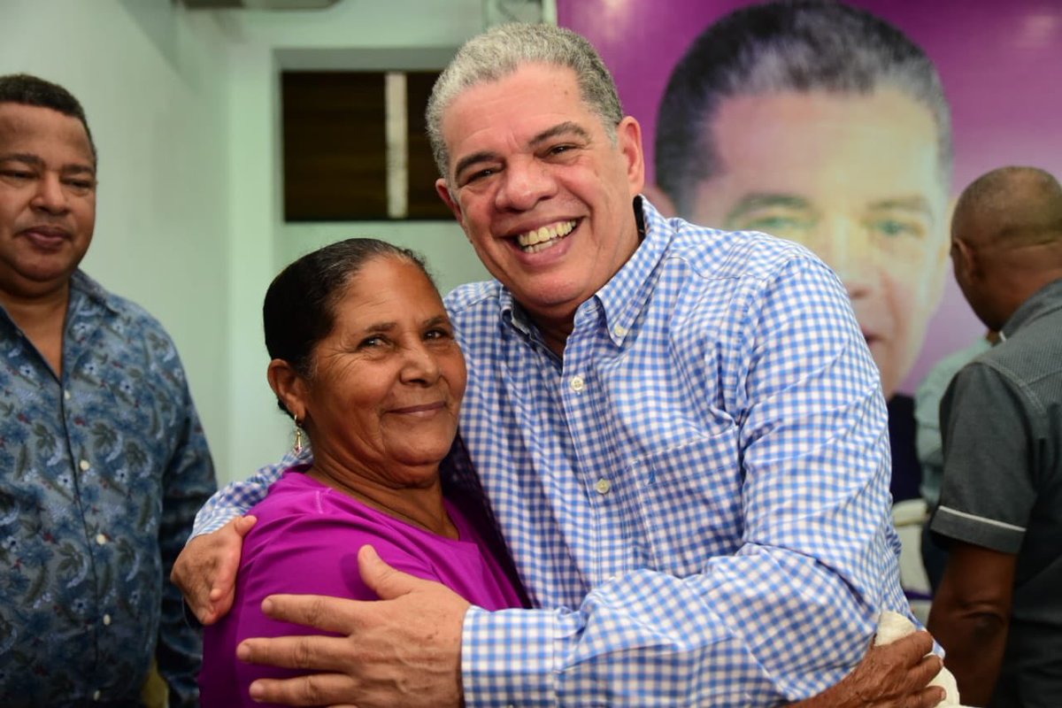 #AmaranteEsRenovación ’’Para los y las dominicanas debemos de garantizar un estado de bienestar” <a href="/CarlosAmaranteB/">Carlos Amarante Baret</a>