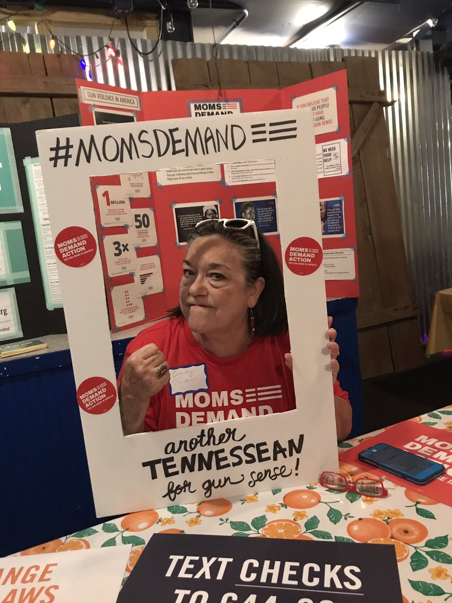 jbellbooks's tweet photo. HAPPENING NOW at a #RecessRally in Memphis, Tennessee👉 @MomsDemand and #StudentsDemandAction volunteers will not sit by while gun violence threatens our community.

Along with @RepCohen, we are demanding our senators take action on a strong Red Flag law and background checks. https://t.co/oOqFtnayFb