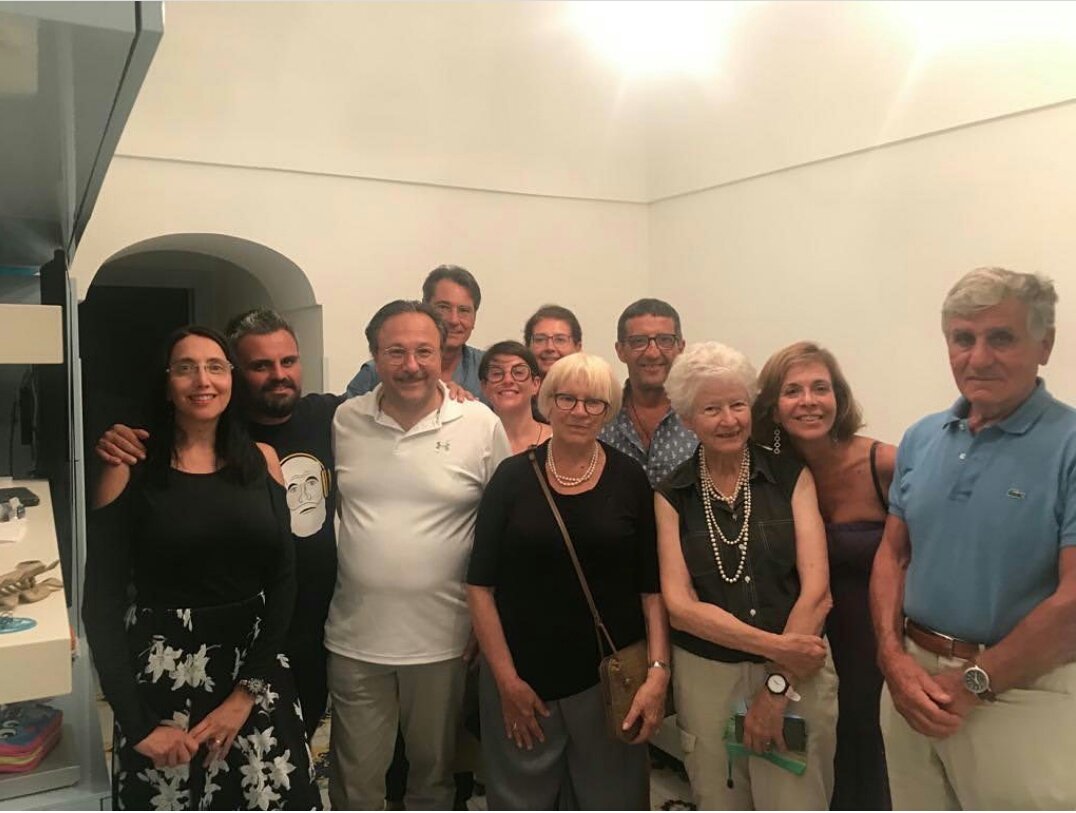 Nella casa in cui si scrisse il #ManifestodiVentotene e dove #RenataColorni ha mosso i primi passi di bimba, al confino, con la mamma #UrsulaHirschmann. Grande emozione a #Ventotene nell’abitazione del sindaco #GerardoSantomauro insieme ad altri amici europeisti. <a href="/GFE_JefItaly/">GFE Jef Italy</a>